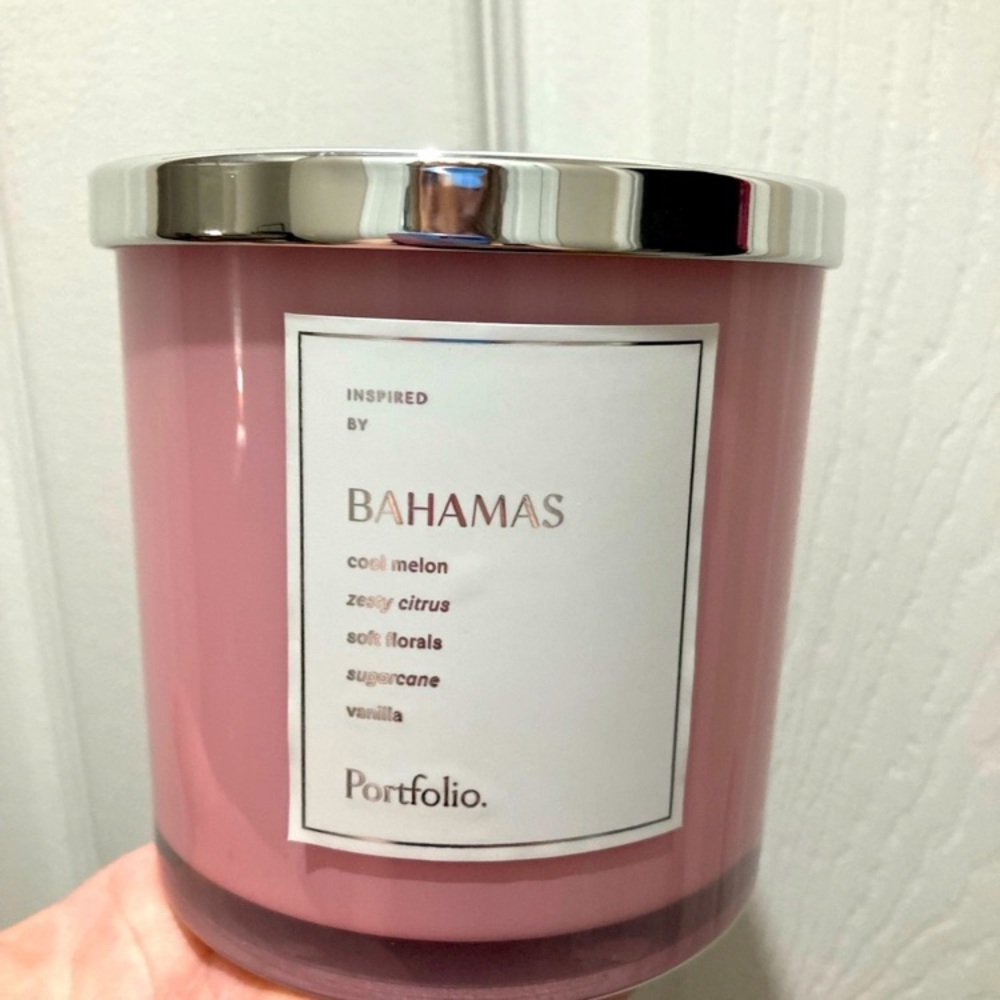 [ GIFT idea! ] Portfolio Scented Candle in “ Bahamas “